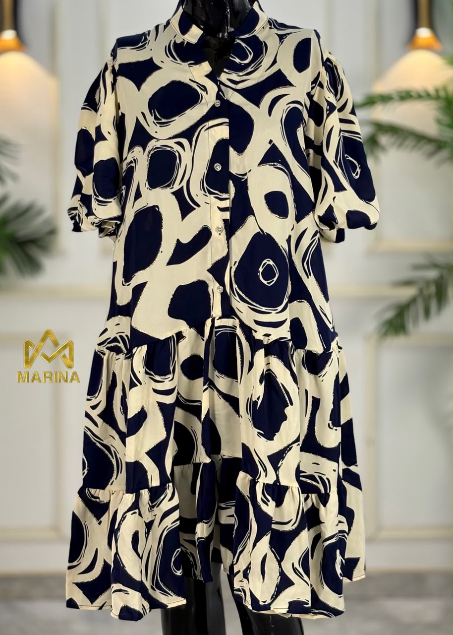 ROBE AUX GENOUX